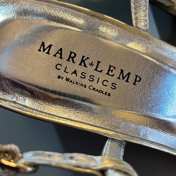 (155)NWT ladies gold sandals with heels. By Mark & Kemp(Walking Cradles. 6 1/2 - Picture 6 of 8
